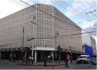 Empleado de empresa de valores detona su arma por accidente en sucursal de Monte de Piedad de Mérida; no se reportan heridos