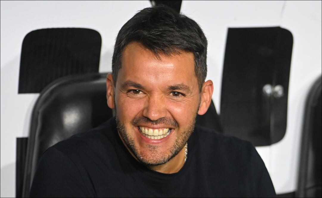 Larcamón sorprendió al América con Gudiño y Rodarte como iniciales en el Clásico Joven / FOTO: Imago7