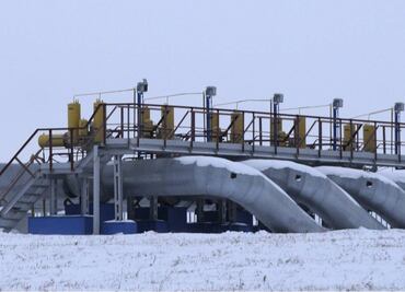 EU anuncia nuevas sanciones contra petróleo y gas rusos; un “golpe significativo” para Moscú, destaca Zelensky