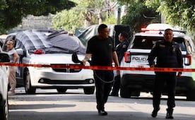 Asesinan a hombre en calles de Iztapalapa; un joven resulta herido de bala