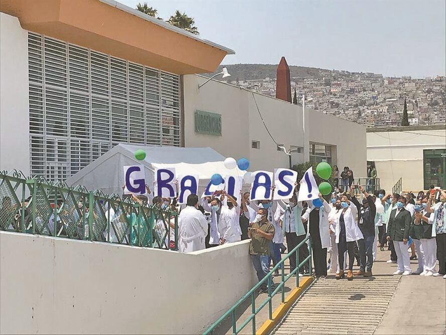 Festejan en hospital del IMSS en Pachuca, Hidalgo. Foto: Especial
