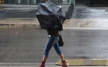 Lluvias dejaron encharcamientos y afectaciones en zona oriente de la CDMX