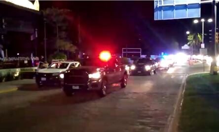 Tras asesinato de exgobernador, arriba a Puerto Vallarta convoy de la Policía Estatal