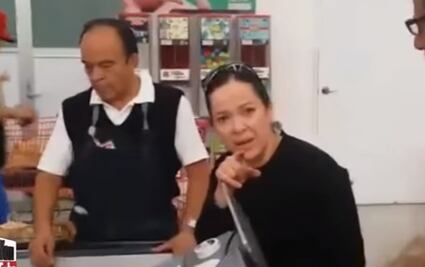 Mujer insulta a cajera en supermercado; la llaman #LadySoriana