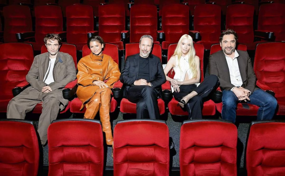 Robert Pattinson, Zendaya, Denis Villeneuve, Anya Taylor-Joy y Javier Bardem. Foto: Warner Bros.
