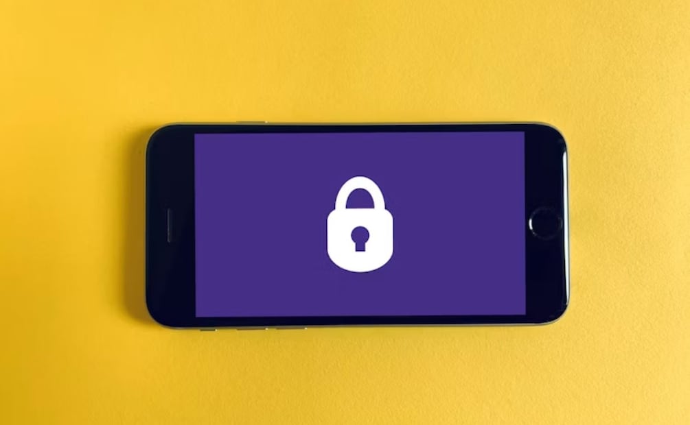 58% de usuarios prefiere el celular para navegar, pero descuida su seguridad. Imagen: Unsplash