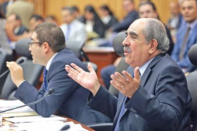 Rechazan plan del INE sobre financiamiento