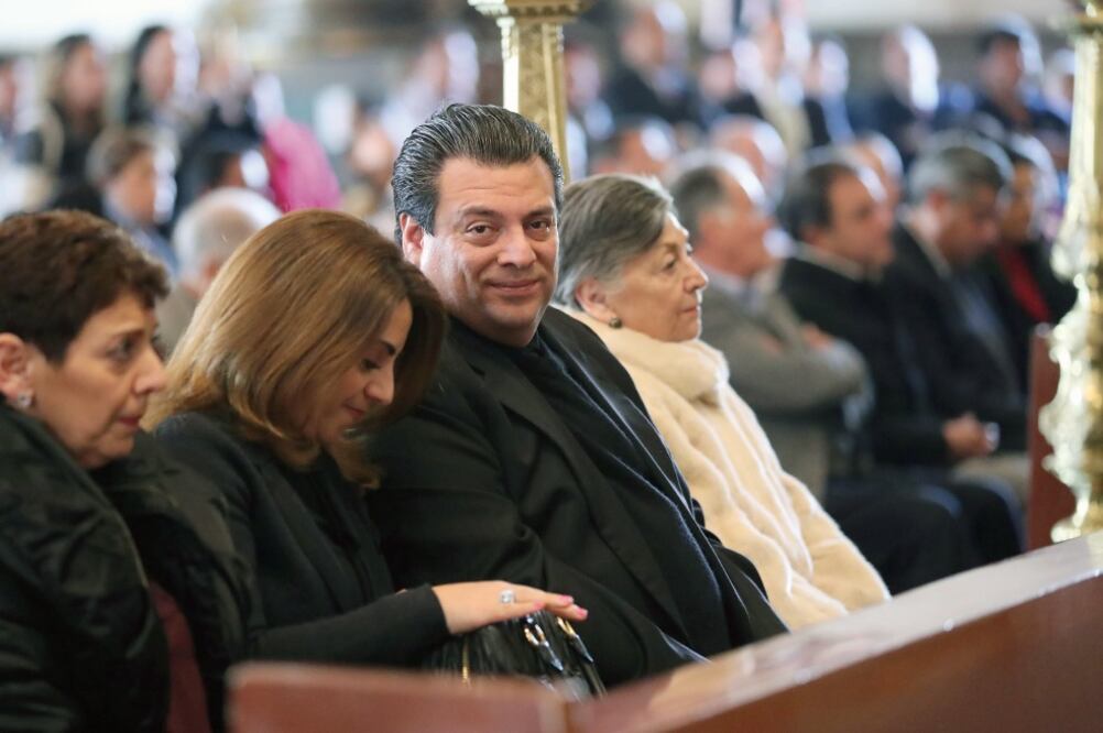 El presidente del CMB, en la misa a José Sulaimán, en la antigua Basílica. (LUCÍA GODÍNEZ. EL UNIVERSAL)