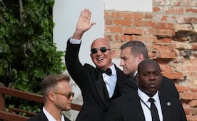 Austria investiga caso de un imitador de Jeff Bezos que uso escolta policial real; indagan posible tráfico de influencias