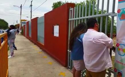 Compañeros rocían alcohol y queman a menor dentro de telesecundaria en Querétaro