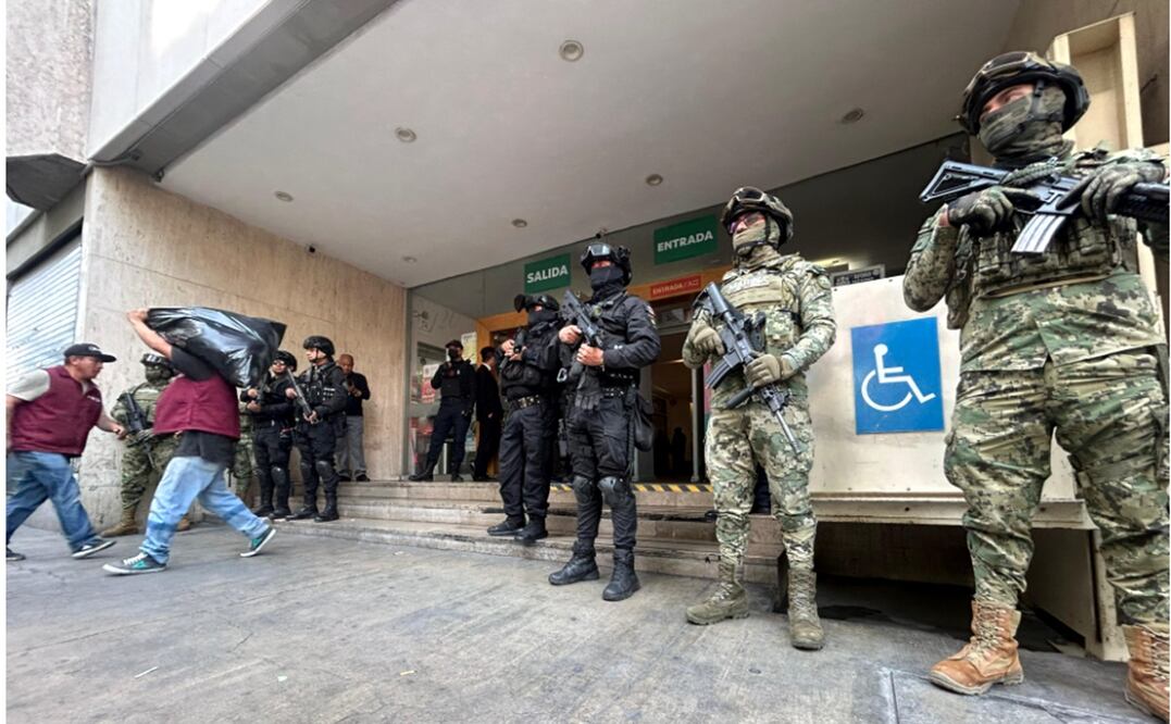 La Concanaco, a través de su presidente Octavio de la Torre, respaldó los "Operativos Limpieza" del gobierno federal, los cuales buscan combatir prácticas desleales en la importación de productos asiáticos, como el contrabando y la subvaluación. (27/12/24) Foto: Iván Montaño/EL UNIVERSAL