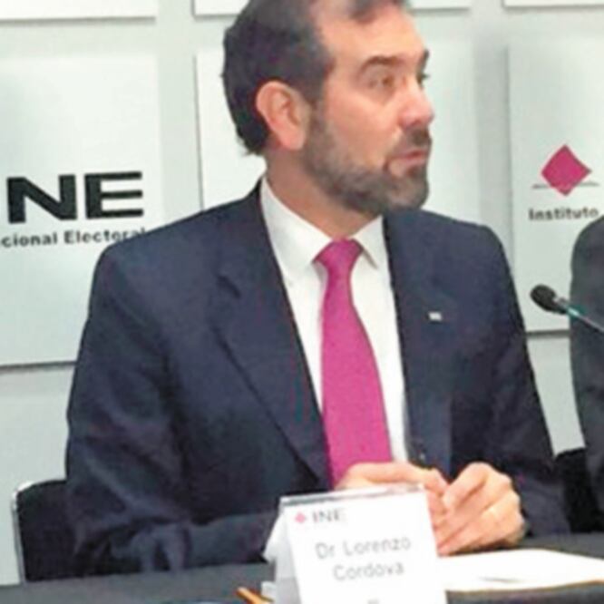 EL DATO Retroceso. Lorenzo Córdova dijo que sería vergonzoso ser parte de una generación que desmantele la democracia. ARCHIVO EL UNIVERSAL