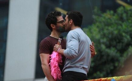 Captan a Poncho Herrera besando a actor