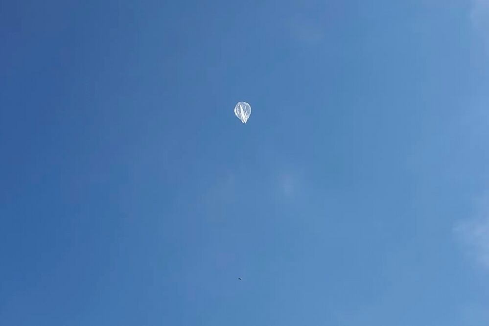 Imagen tomada de un video de Tom Medlin en 2022, de un globo, que cuesta alrededor de 12 dólares, cerca de Collierville, Tennessee. Foto: Tom Medlin. AP