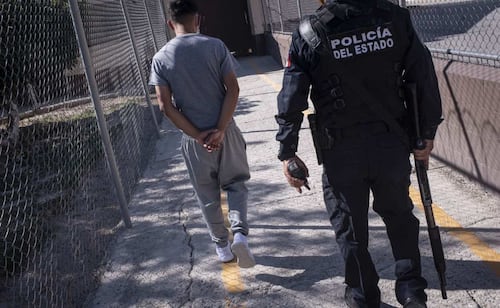 Crece cifra de personas privadas de la libertad sin sentencia; Inegi registra casi 98 mil presos en esa situación