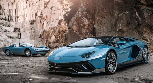 El Lamborghini Aventador Ultimae Roadster, un homenaje al Miura Roadster