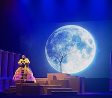 El verdadero crimen de Un baile de máscaras, por Lázaro Azar