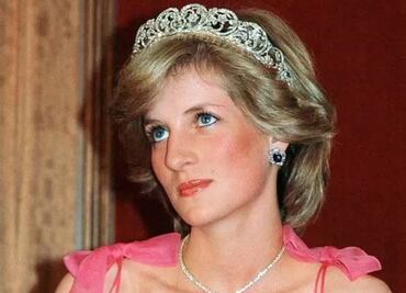 Hermano de Lady Di publica foto de la tumba de la princesa y conmociona las redes