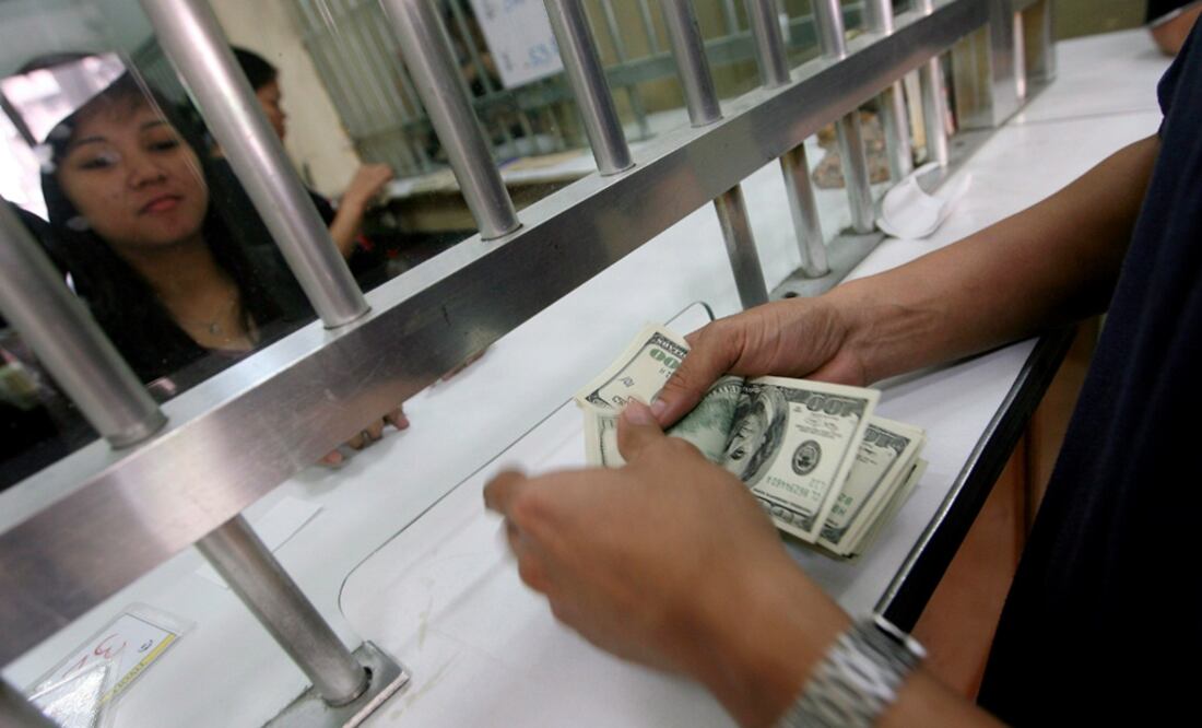 Dólar al menudeo se mantiene en $19.45