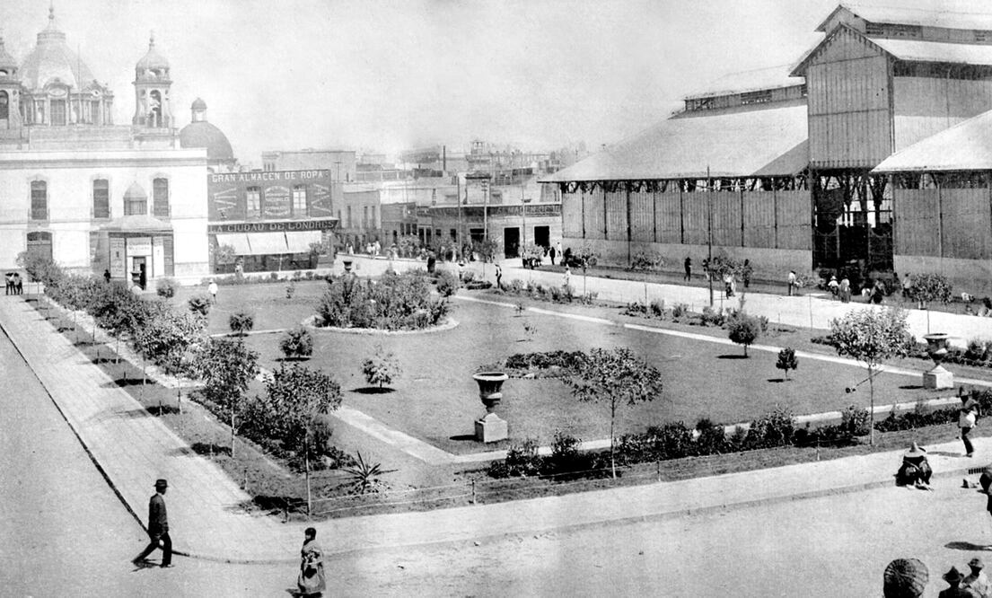 La plaza donde los locutores olvidaban que tenían que salir “al aire”