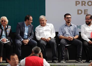 AMLO presenta Plan Nacional de Reconstrucción por sismos