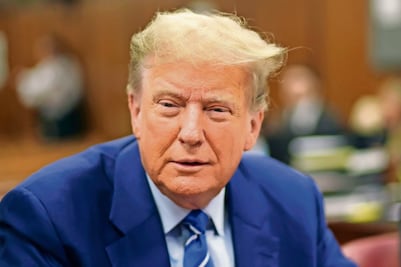 Eligen a los  primeros jurados en el juicio penal contra Trump