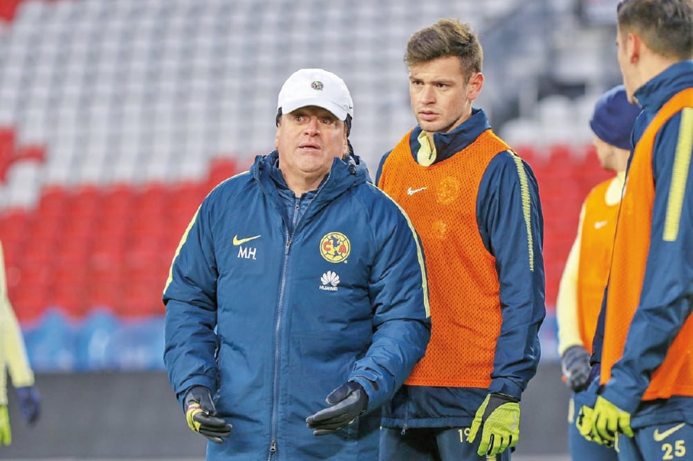 El conjunto azulcrema ya entrenó en la casa del Toronto FC. (TWITTER)