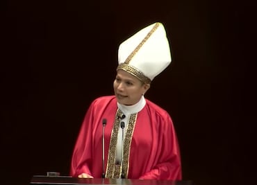 Diputada trans Salma Luévano aclara iniciativa sobre discurso de odio, tras vestirse de líder religioso