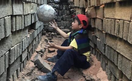 Héctor Bonilla le da vida a un balón viejo pero correoso en cortometraje mexicano