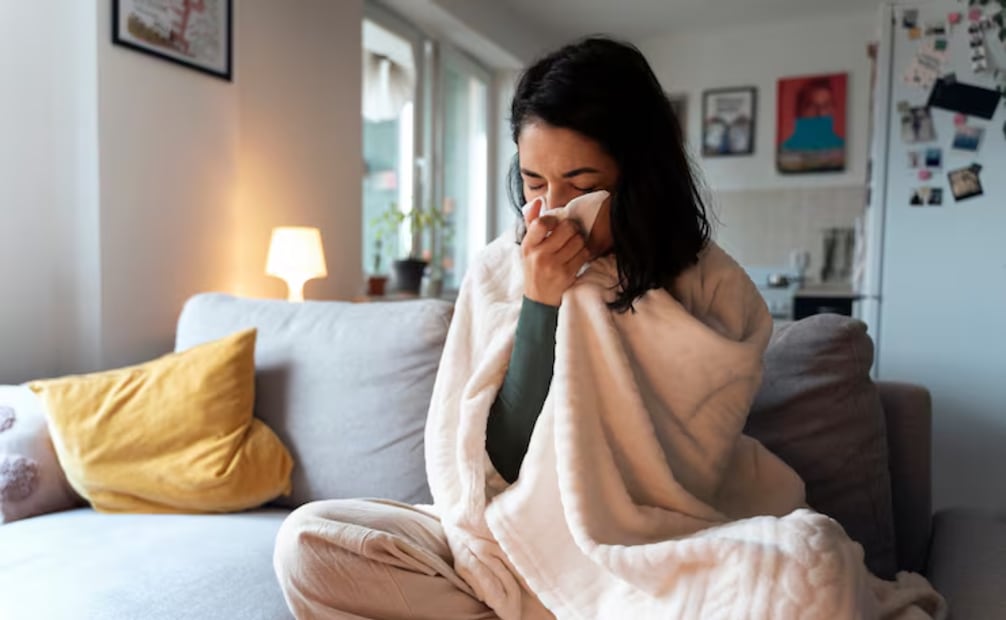 La principal diferencia entre un resfriado común y una gripa es el virus que ocasiona cada enfermedad. Foto: Freepik