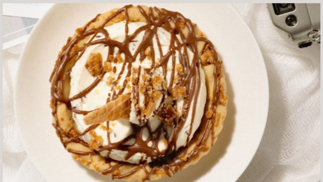Las Crumbl Cookies sólo tienen una sola sucursal en México. Foto: Instagram @crumbl