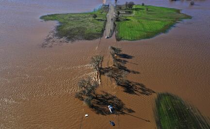 Alerta en EU por tormenta que avanza por el país tras inundar California