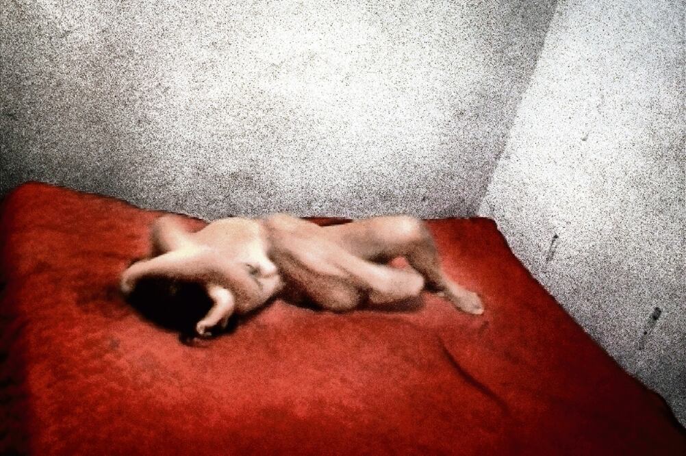 Antoine d´Agata/Magnum photos, videograma de la película Atlas , Zona Roja, Nuevo Laredo, México 2005. (CORTESÍA RM Y CENTRO DE LA IMAGEN)