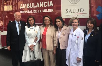 Reconoce Narro labor de madres trabajadoras del sector salud