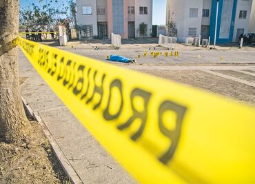 Comando irrumpe en posada y mata a 4 personas, entre ellas dos menores