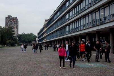 Regresan a clases 34 escuelas y facultades de la UNAM este lunes