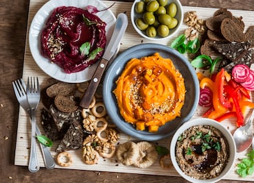 Condenan en EU a padres por muerte de su hijo al que alimentaban con “dieta vegana”