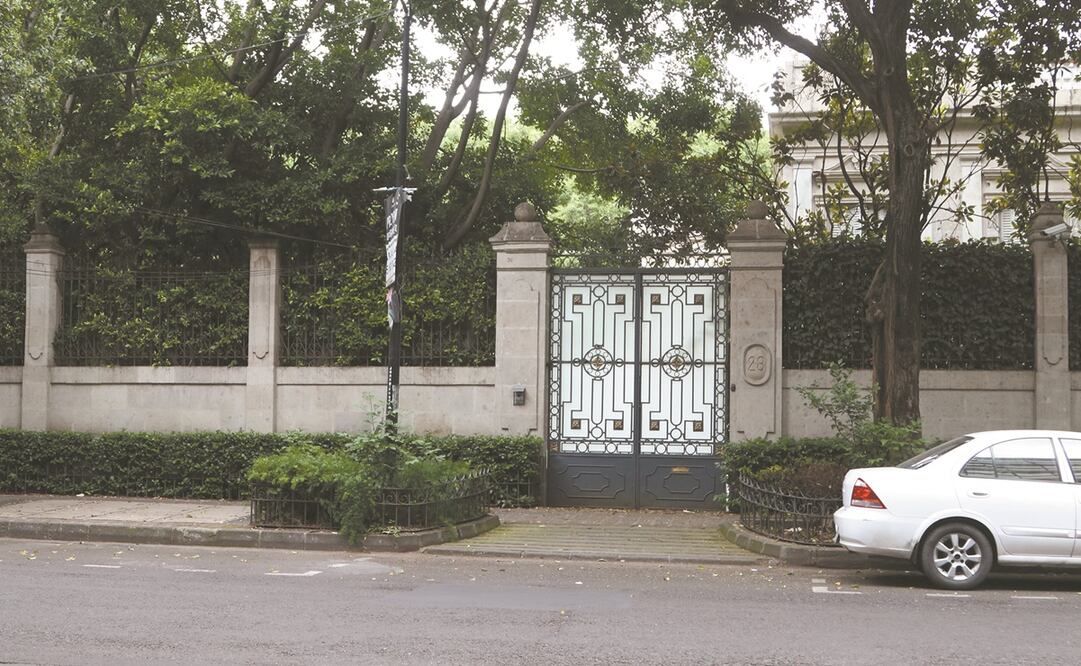 El predio de la calle Versalles número 28, en la colonia Juárez, se modificó el uso de suelo para permitir hotel y restaurante bar, en una superficie de construcción de 2 mil 272.81 metros cuadrados. Foto: Carlos Mejía/ EL UNIVERSAL.