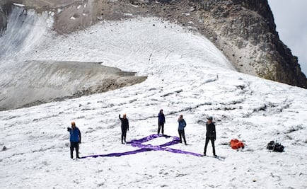 La mujer dormida también es feminista; luce listón morado el 8M