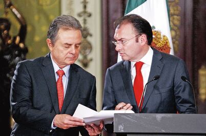 Videgaray y Joaquín, en banquillo acolchado