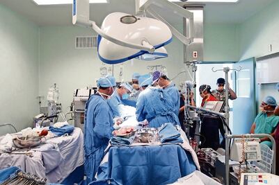 Realizan más de 2 mil cirugías bariátricas