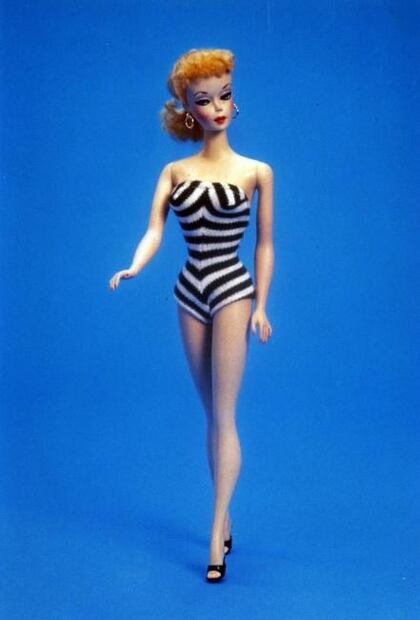 El hombre que revive muñecas