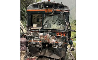 Chocan 2 trenes en ruta a Machu Picchu; reportan al menos 30 heridos y un muerto