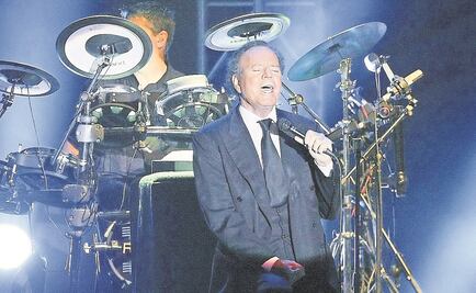 Julio Iglesias se mantiene atemporal