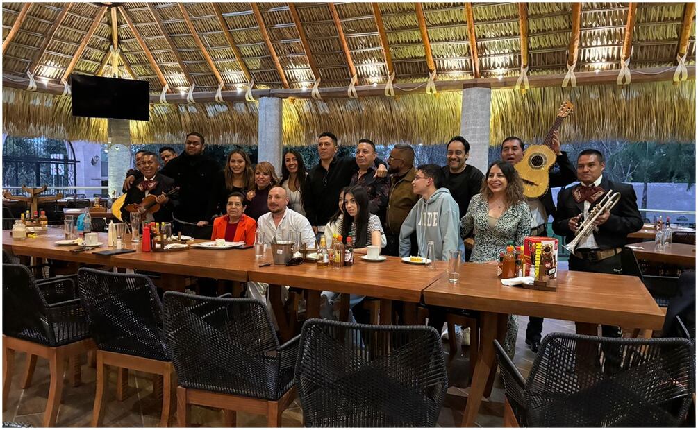 Baldemar Tariácuri Hernández Rodríguez fue recibido en su restaurante El Gran Tariácuri (27/11/2024): Foto: Carlos Arrieta / EL UNIVERSAL