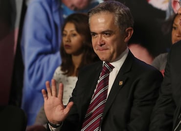 Descarta Mancera tarifa de $12 pesos para el Metrobús