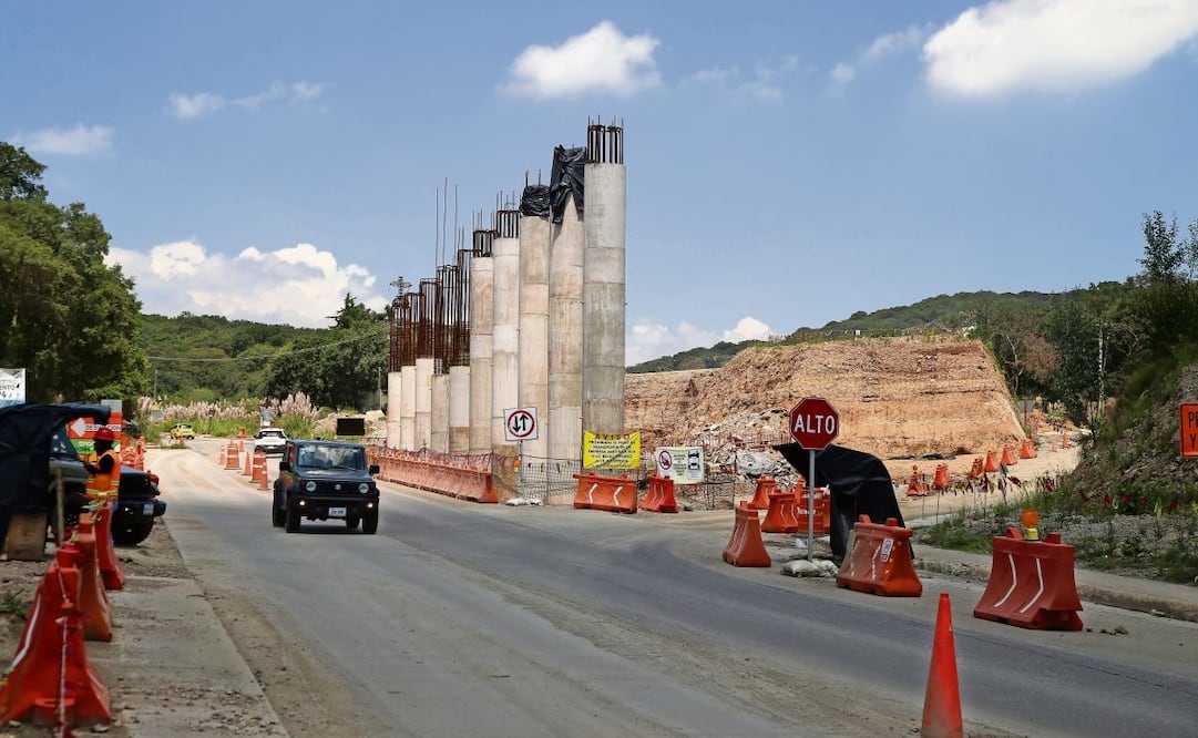 Construcción de la carretera autopista Atlacomulco-Atizapan de Zaragoza, esta obra lleva once años y por diversas cosas no se culmina. Foto: CARLOS MEJIA/EL UNIVERSAL