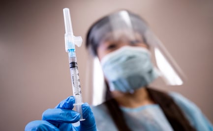 Vacuna contra la influenza reduce síntomas del Covid-19 en niños: estudio