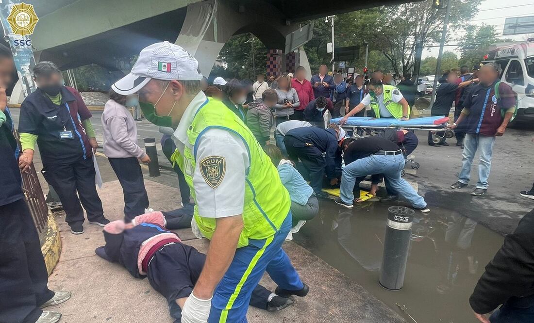 Trabajadores de limpieza del IPN que se manifestaban en Azcapotzalco fueron atropellados por Gustavo "N" Foto: Especial