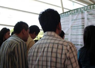 Two out of every five university graduates are unemployed